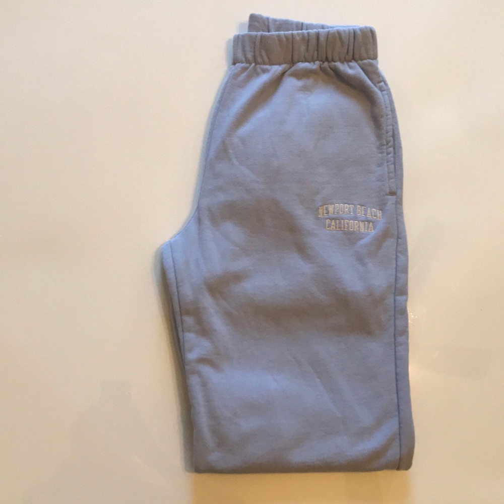Brandy Melville Rosa Cali Sweatpants ONLY 1 LEFT!!